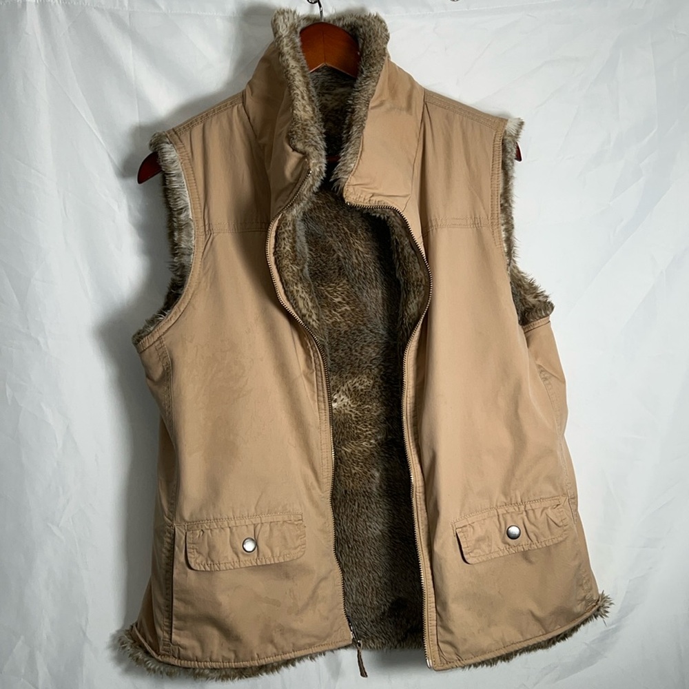Gap Tan Faux Fur Lined Vest - Medium
